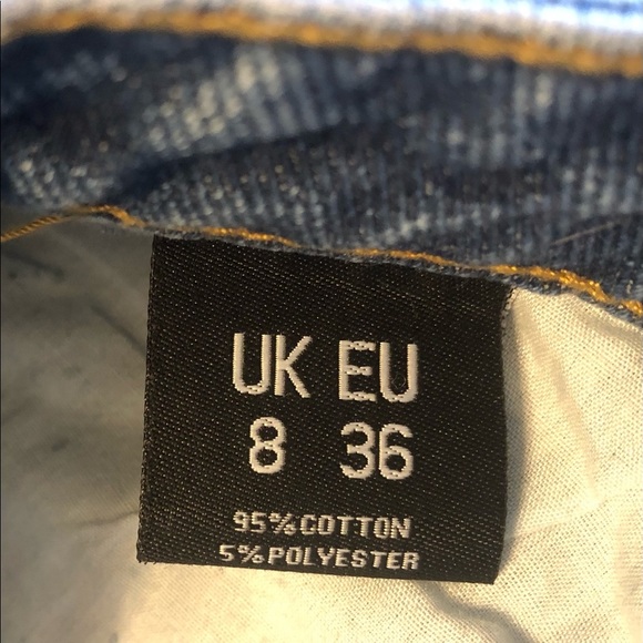 High Waist Distressed Mom Jeans With Tapered Leg - Picture 7 of 8